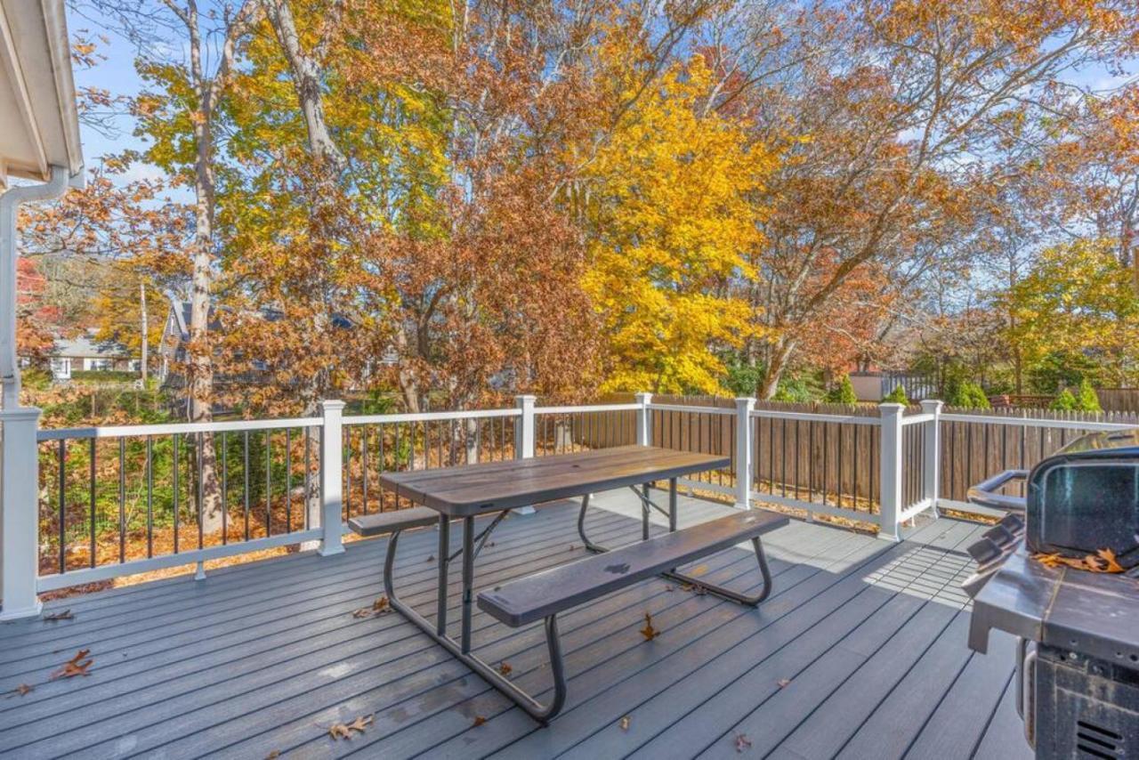 Cozy Spacious Home Walk To The Beach And 1 Mile To Downtown Hyannis Barnstable Exteriör bild