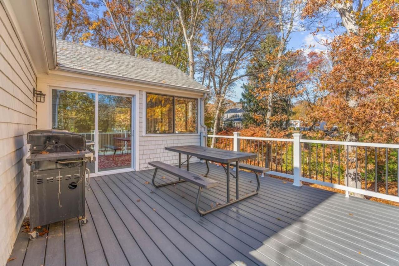 Cozy Spacious Home Walk To The Beach And 1 Mile To Downtown Hyannis Barnstable Exteriör bild