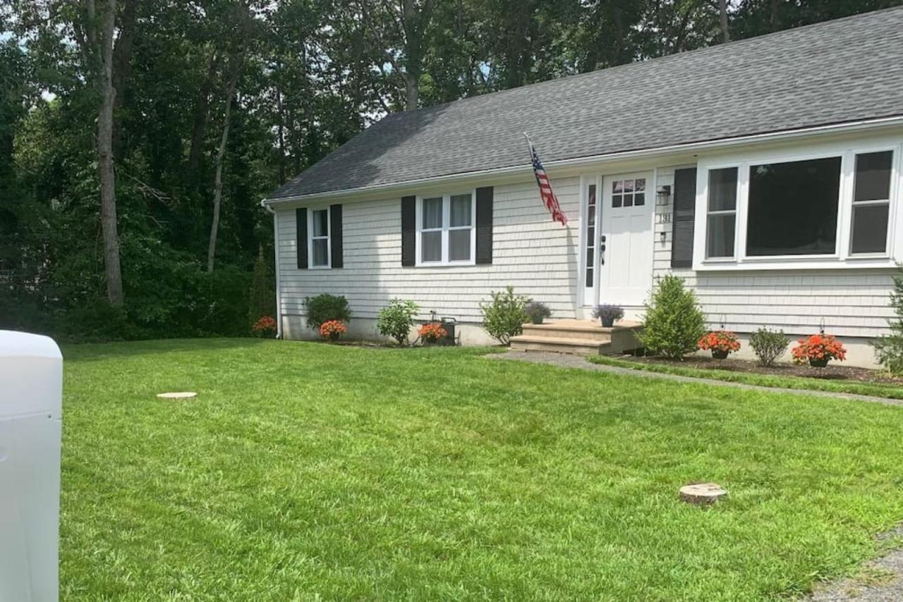 Cozy Spacious Home Walk To The Beach And 1 Mile To Downtown Hyannis Barnstable Exteriör bild